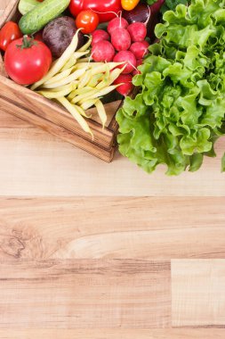 Mineral ve vitamin içeren sağlıklı sebzeler. Zayıflamak ve diyet yapmak için en iyi yemek. Metin için yer