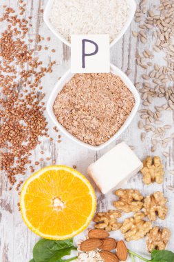 Kaynak olarak sağlıklı besinler doğal mineraller, P vitamini ve beslenme lifleri