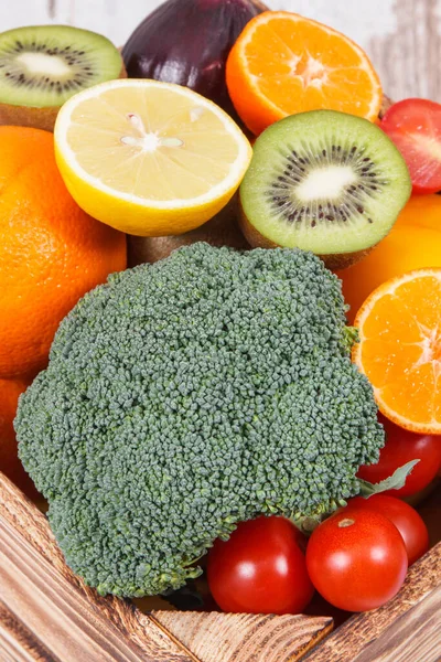 Friss Érett Gyümölcsök Zöldségek Természetes Ásványi Anyagként Vitaminként Táplálkozás Fogyás — Stock Fotó