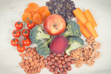 Beyin gücü ve iyi bellek, doğal vitamin ve mineraller içeren yemek besleyici için sağlıklı gıda