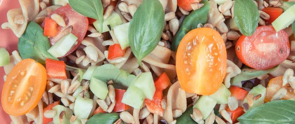 Ensalada Fresca Preparada Con Pasta Integral Verduras Estilos Vida Saludables —  Fotos de Stock