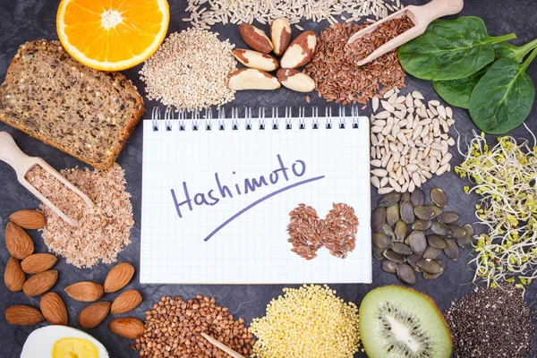 Nutritious Ingredients Inscription Hashimoto Written Notepad Healthy Food Containing Vitamins — Stock Photo, Image