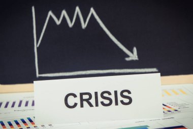 Coronavirus 'un neden olduğu finansal krizi temsil eden grafikler. Dünya çapında küresel durgunluk riski. Covid-19. 2019-nCoV