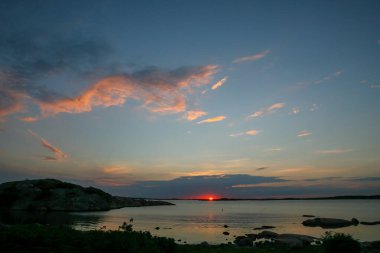 Stora Amundon, İsveç 'te güzel bir gün batımı