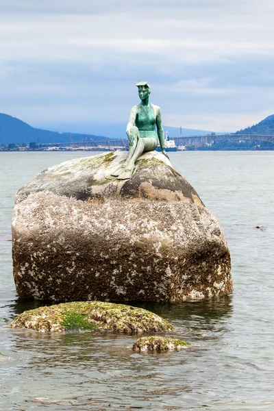 Ragazza in muta Statua a Stanley Park, Vancouver — Foto Stock
