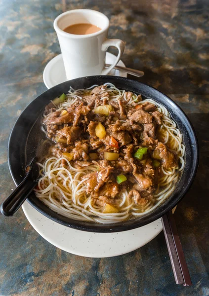 Hong Kong Cafe Style Satay Beef Rice Noodles — Stock Photo, Image