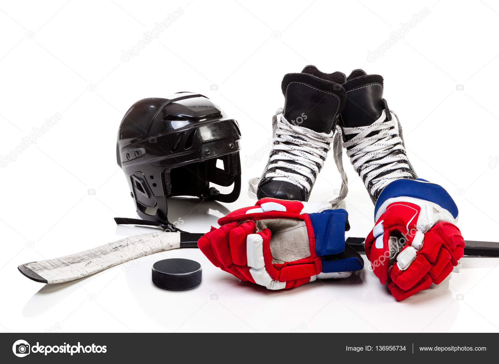 quipement-de-hockey-sur-glace-isol-sur-fond-blanc-image-libre-de