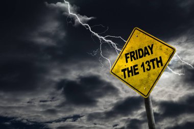 Fırtınalı geçmişi olan Friday the 13th işareti