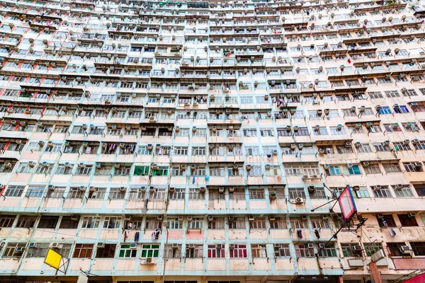 Überfüllte Wohnungen in Hongkong — Stockfoto