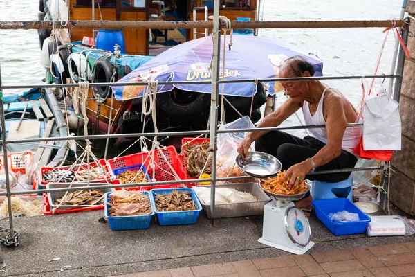 Floating Seafood Market in Sai Kung, Hong Kong — Stock Photo, Image