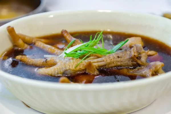 Piedi di pollo brasati cinesi Somma fioca — Foto Stock