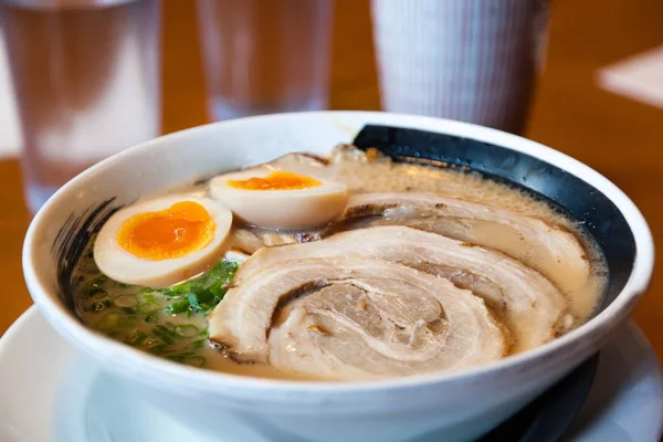 Japanese Barbecued Char Siu Pork Ramen Noodles — Stock Photo, Image