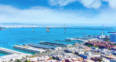 Bağlantı noktası, San Francisco ve Körfez Köprüsü, Embarcadero