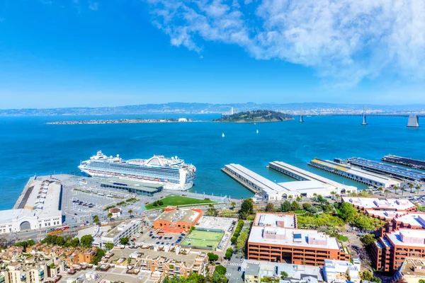 Port of San Francisco at The Embarcadero — Stock Photo, Image