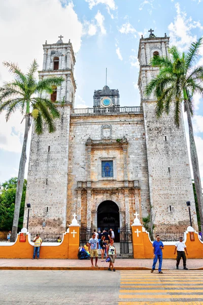 Catedral Histórica da Igreja de San Gervasio em Valla — Fotografia de Stock