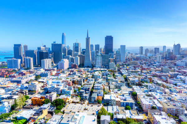 Skyline of San Francisco, California, USA, showing urban sprawl and downtown financial district.