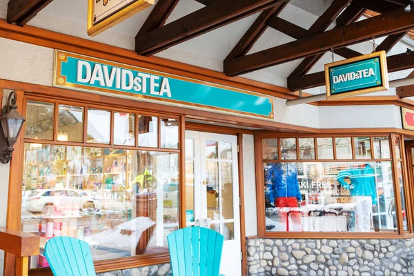 Banff Canadá Feb 2020 Famosa Tienda Canadiense Davidstea Con Letrero — Foto de Stock