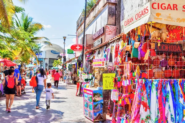 Playa Del Carmen México Dezembro 2019 Visitantes Gostam Fazer Compras — Fotografia de Stock