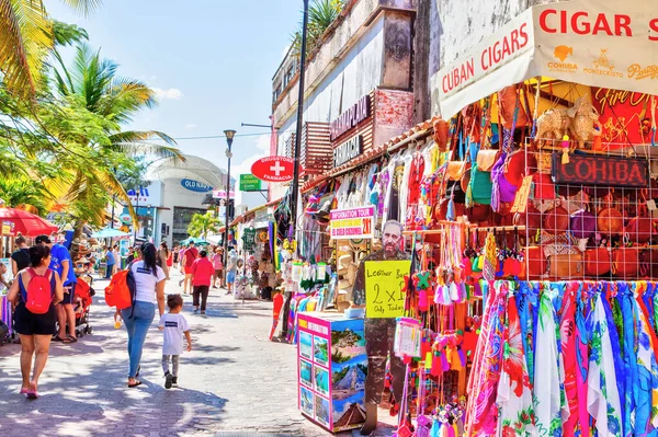 Playa Del Carmen México Diciembre 2019 Los Visitantes Disfrutan Las — Foto de Stock