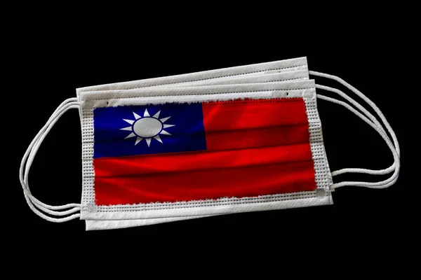Несколько Хирургических Масок Напечатанным Флагом Тайваня Изолированный Черном Фоне Концепция — стоковое фото