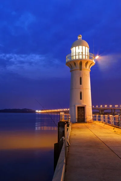 Einbruch Der Dunkelheit Auf Singapurs Raffles Marina Leuchtturm Mit Blick — Stockfoto