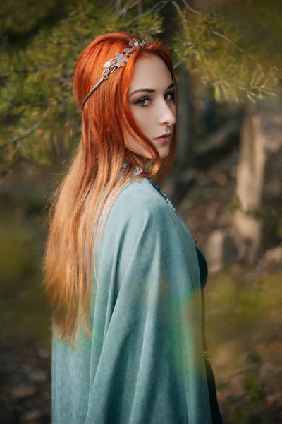 Beautiful Red Haired Girl Turquoise Dress Diadem Her Head Walking — Stock Photo, Image