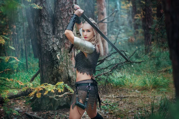 Beautiful Warrior Girl Sword Armor Model Chain Skirt Vest Mysterious — Stock Photo, Image