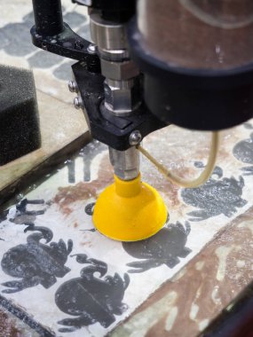 yüksek hassasiyetli waterjet kesim yüksek doğruluk otomotiv parçaları