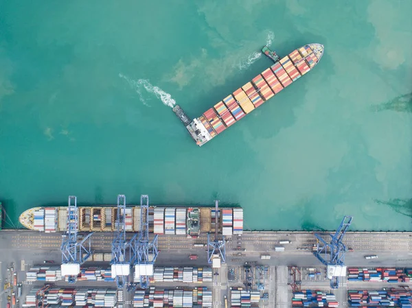 Manzara deniz limanları gün zamanında