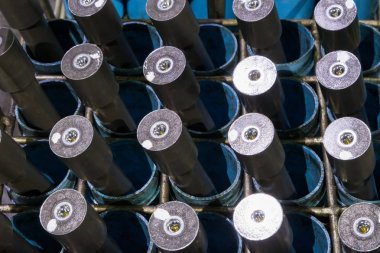 yüksek hassasiyetli otomotiv soğuk bölümü üretim dövme