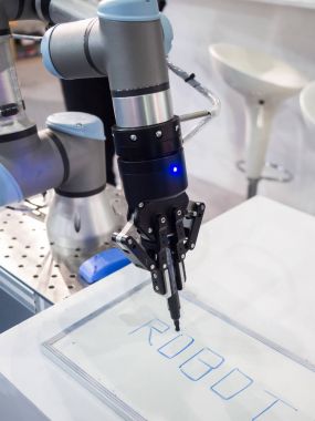 Robot kolu otomatik üretim hattı için