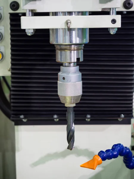 높은 정밀 부품에 대 한 높은 정밀도 Cnc 드릴링 머신 — 스톡 사진