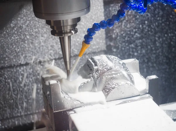 CNC İşleme Merkezi kesme kalıp