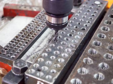  Otomotiv parçaları işleme