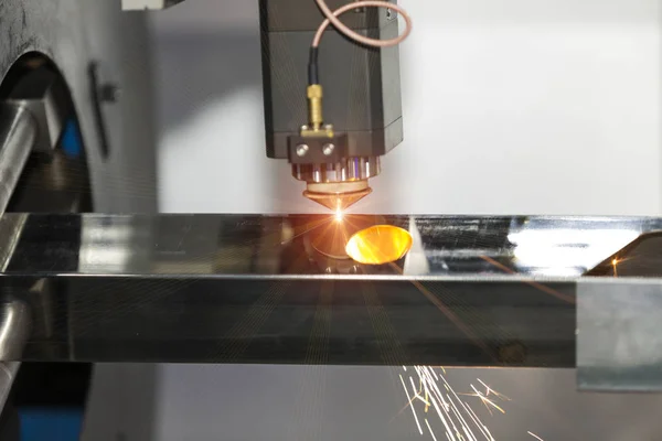 高精度 Cnc レーザー溶接金属シート — ストック写真