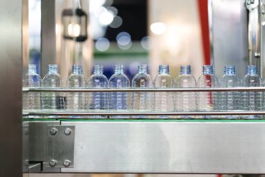 Yüksek teknoloji plastik bardak imalat sanayi