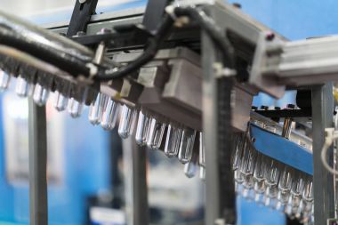 Plastik şişe sıcak havaya üretim