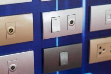 Yüksek teknoloji, tasarım ve güvenlik duvar Elektrik fişi, switch, Lan kablosu ve Usf kablo. CE sınıf, yüksek kalitede plastik ve cu bakır araya Duvar panosu