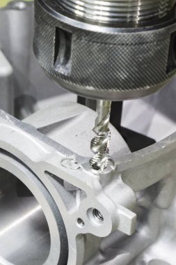 CNC İşleme Merkezi kesme kalıp