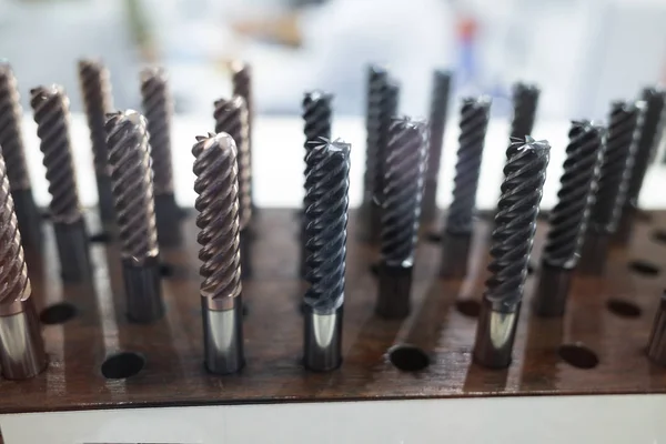 cutting tool for high precision machining manufacturing process