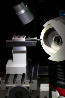 Cnc otomatik Bileme Makinası, yüksek doğruluk Aracı işlemi sınaî kullanıma yönelik taşlama taşlama yüksek hassasiyetli karbür kesici alet.