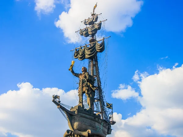 MOSCÚ, RUSIA - 10 de agosto: Monumento a Pedro Magno, el 10 de agosto de 2016 en Moscú — Foto de Stock