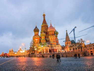 Aziz Basil Katedrali ve sakız