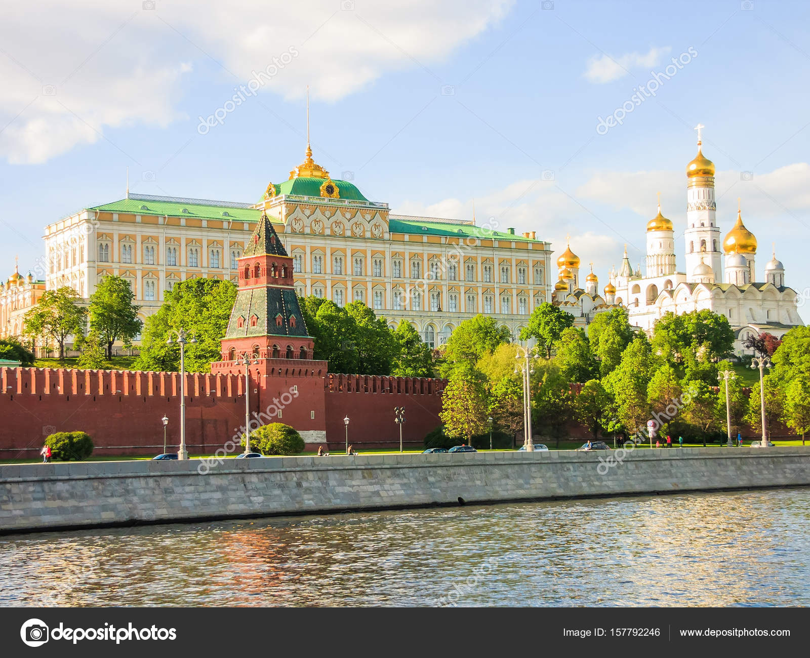 почему московский кремль пишется с большой буквы. инфа о москве. московский кремль резиденция президента россии информация 2021. почему кремль с большой буквы. московский кремль с большой буквы.