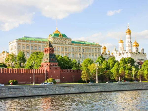 Moskova Kremlin manzarası, Grand Kremlin Sarayı