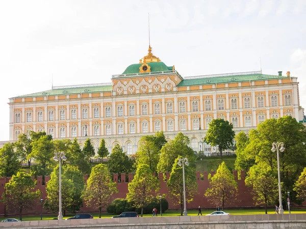 莫斯科克里姆林宫、大克里姆林宫宫的景观 — 图库照片