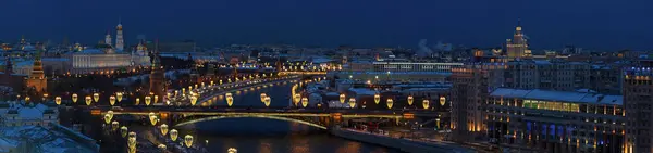 莫斯科河 克里姆林宫和大石头桥的夜景 莫斯科 俄罗斯 — 图库照片