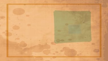 Basit elementlerin hareketsizliği çay fincanını parlayan bir içecekle doldurur ve yeşil yapraklarla süslenir ve uzaya yaşlı bir görünüm verir.