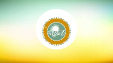 Basit elementlerin hareketsizliği ortadaki gün doğumuyla dairesel sağlıklı yiyecekler oluşturur ve çizgili parlak bir set üzerinde süzülen bir gölge etkisi yaratır.