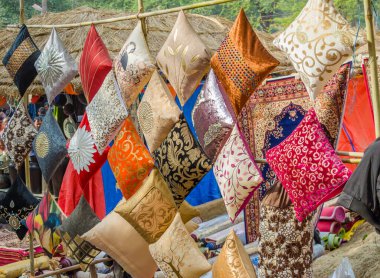 Surajkund el işi fuarından el nakışı.